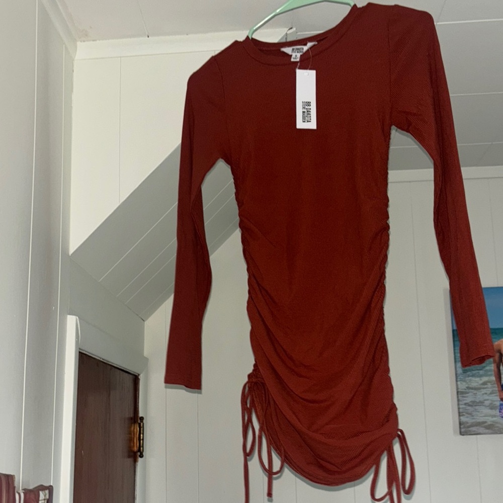 NWT - STEVE MADDEN Rust Long Sleeve Dress